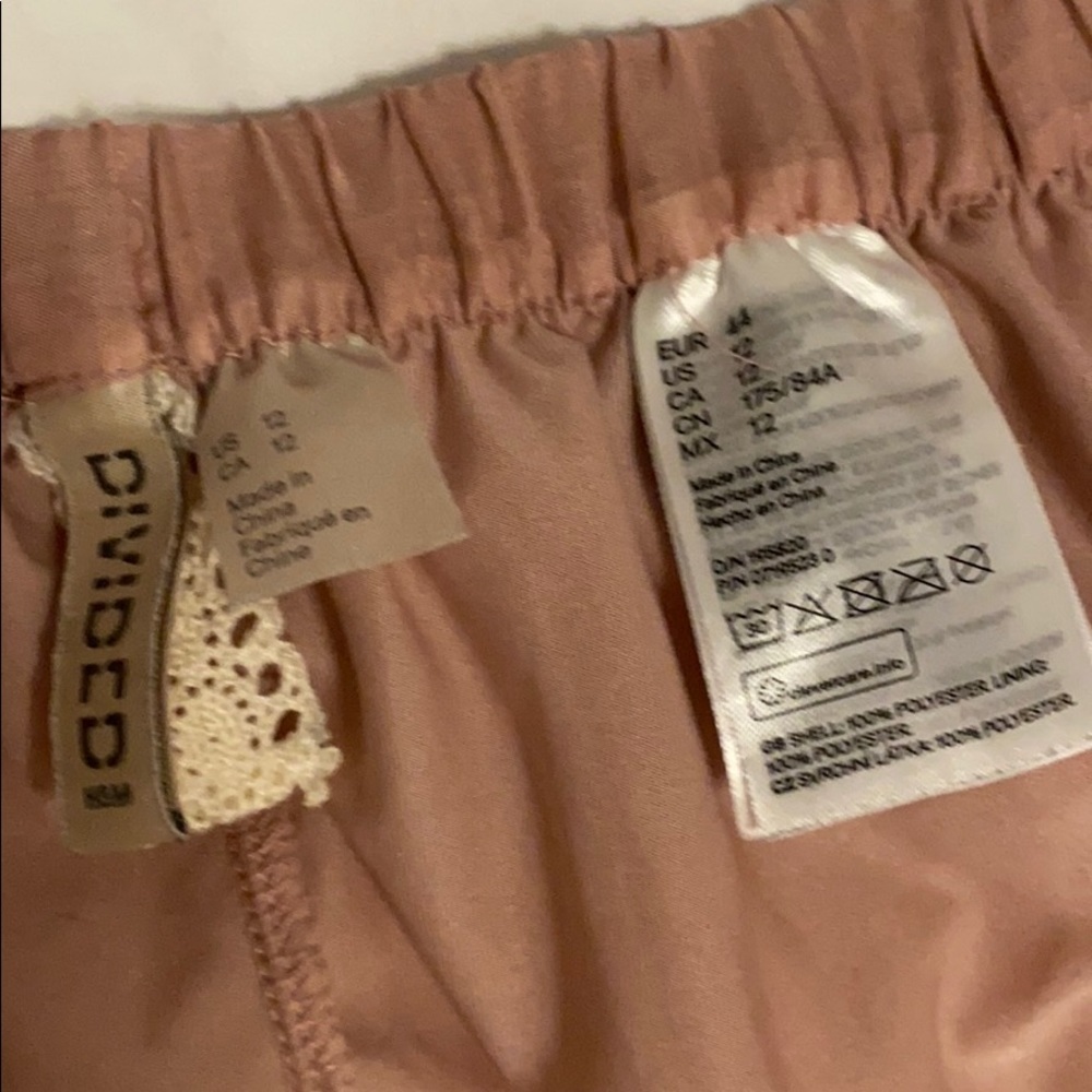 H&M Dusty Pink, Pleated Gauze Skirt, GUC - Picture 4 of 5